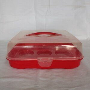 Lot of 2 Food Storage Containers W/Lids, 1 Rubbermaid Takealongs & 1 Cupcake Hol